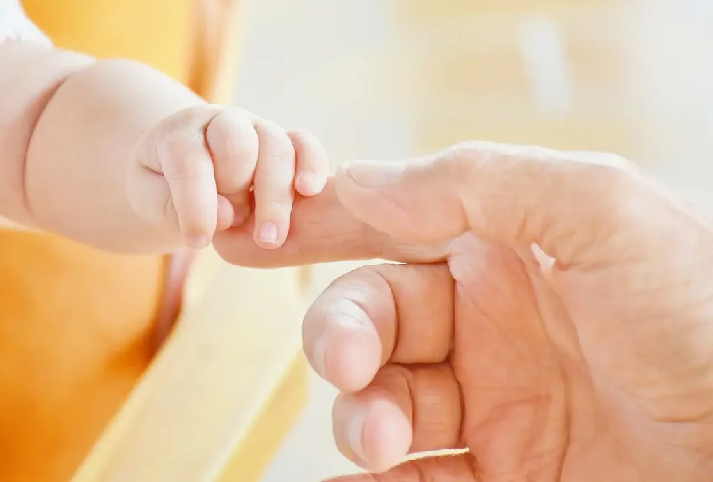 Vakantie baby Spanje: Tips voor een zorgeloze reis